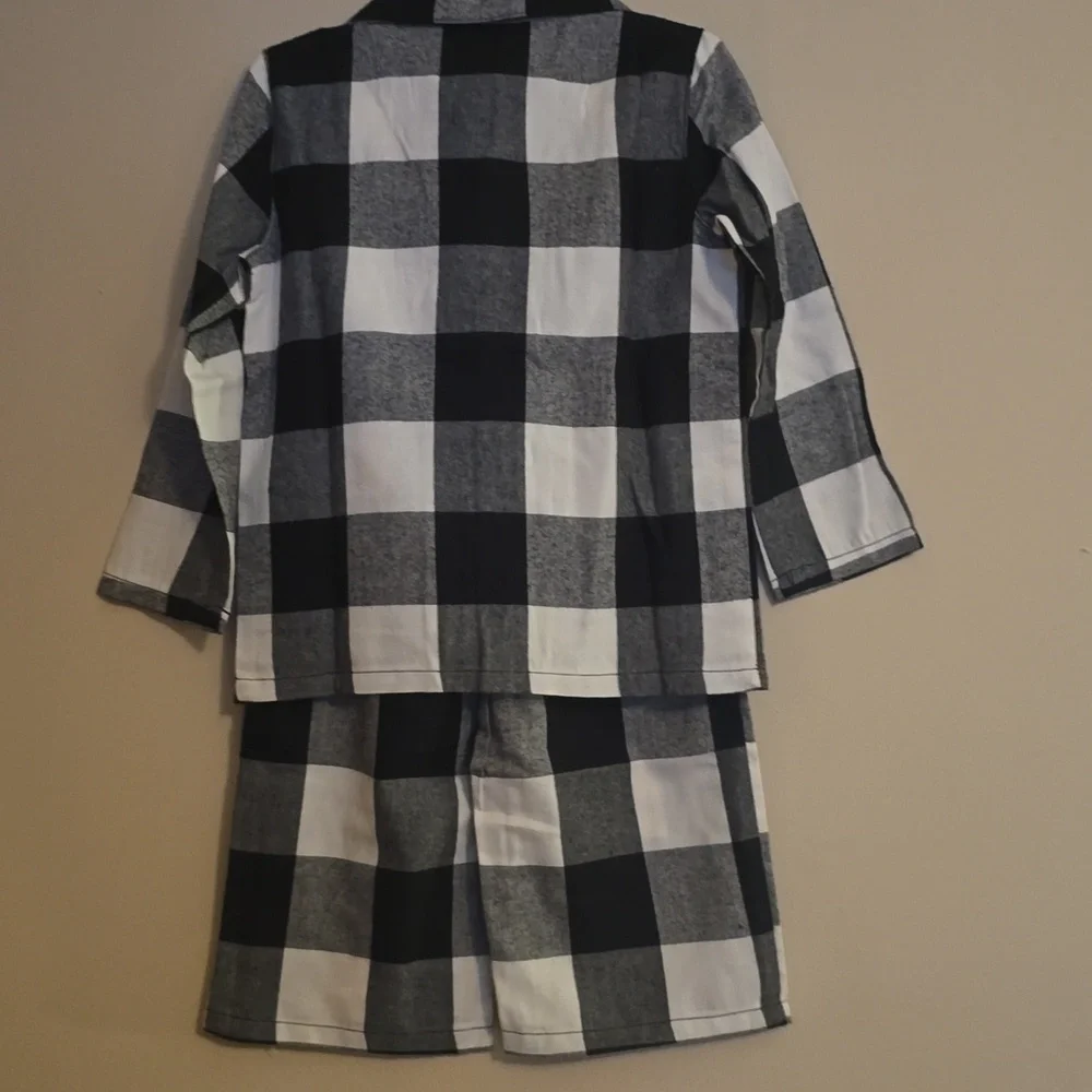New Old Navy Boys Size‎ 4T Black White Buffalo Plaid PJ Set